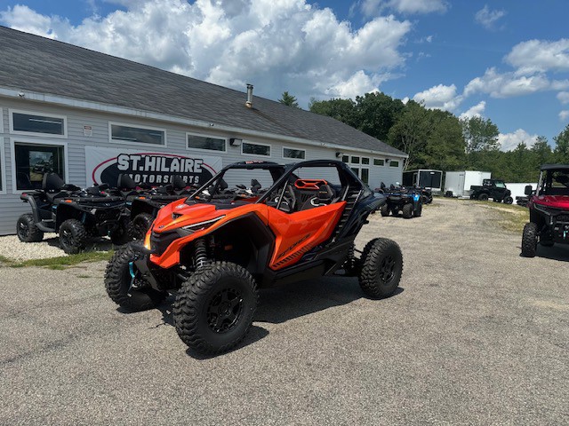 2026 CFMOTO ZFORCE Z10 Side x Side