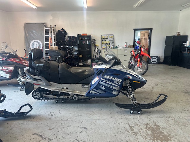 2006 Ski-Doo GTX SPORT 500SS Snowmobiles