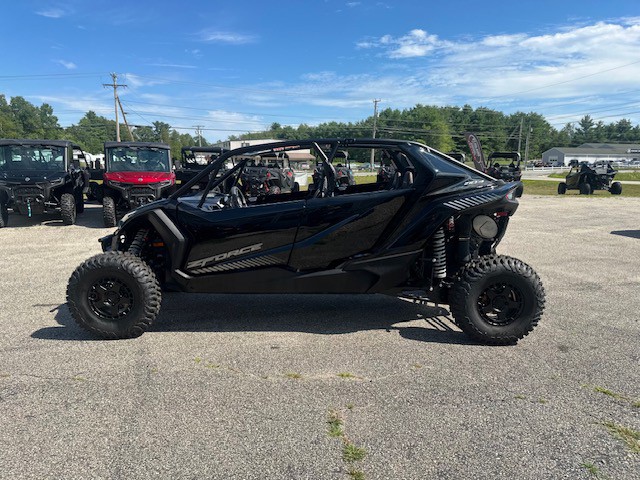 2026 CFMOTO ZFORCE Z10-4 Side x Side