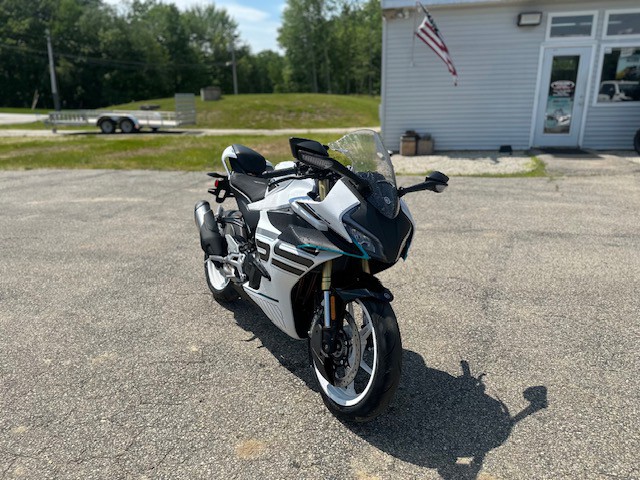 2026 CFMOTO 450SS Street Bikes