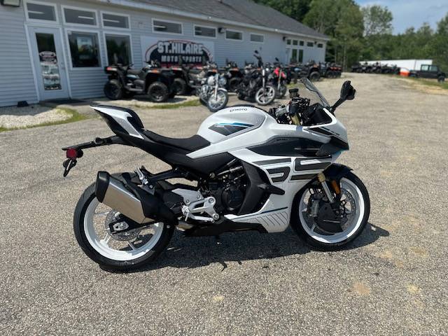 2026 CFMOTO 450SS Street Bikes