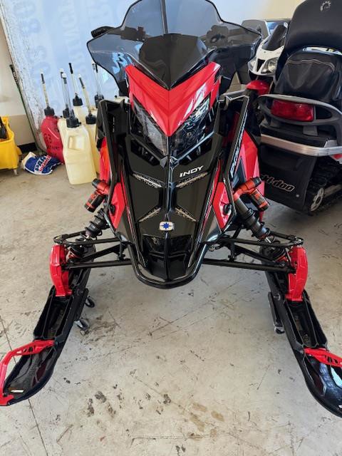 2026 Polaris 850 INDY VR1 137 DYNAMIX Snowmobiles