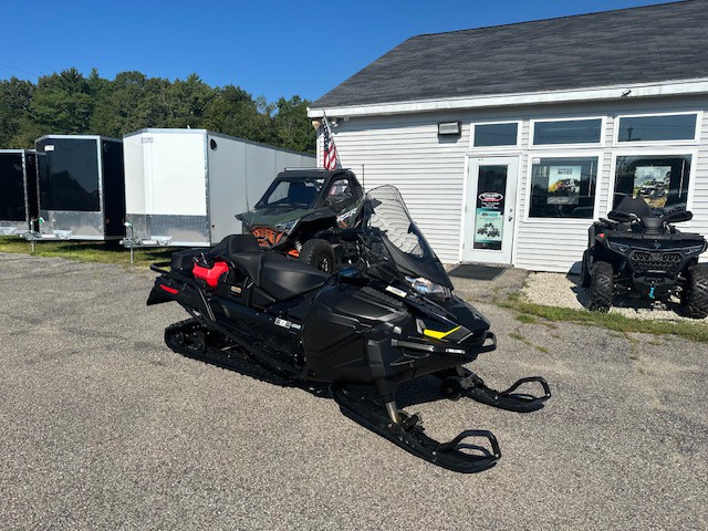 2025 Ski-Doo Skandic LE 154 900 ACE 24 Snowmobiles