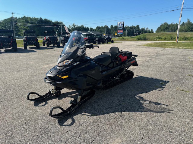 2025 Ski-Doo Skandic LE 154 900 ACE 24 Snowmobiles