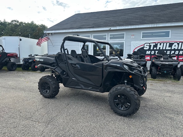 2026 Can-Am Commander XT 1000R Side x Side