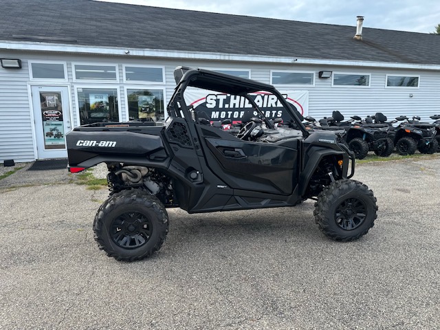 2026 Can-Am Commander XT 1000R Side x Side