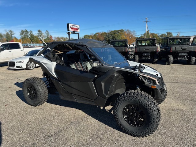 2023 Can-Am Maverick X3 DS Turbo RR 64 Side x Side